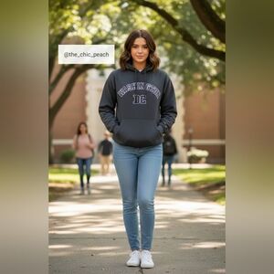 🩶 Washington DC Graphic Hoodie — NWOT — Size M 🩶